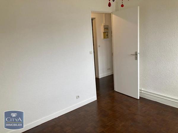 Appartement à louer 3 pièces 57.15m² Combs-la-Ville (77380)