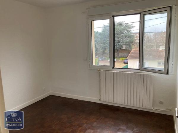 Appartement à louer 3 pièces 57.15m² Combs-la-Ville (77380)