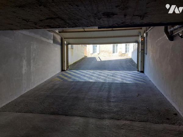 A VENDRE   8 GARAGES DINAN CENTRE