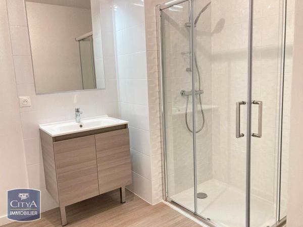 Appartement à louer 3 pièces 65.84m² Joué-lès-Tours (37300)