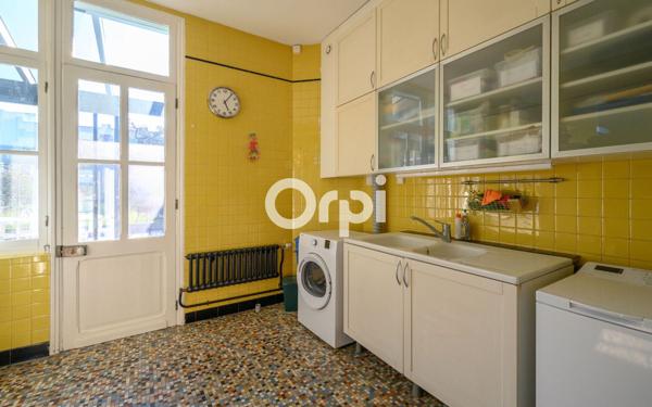 Maison à vendre    8 pièces • 320 m2 Armentières