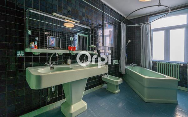 Maison à vendre    8 pièces • 320 m2 Armentières