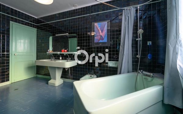 Maison à vendre    8 pièces • 320 m2 Armentières