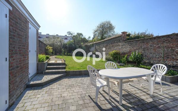 Maison à vendre    8 pièces • 320 m2 Armentières