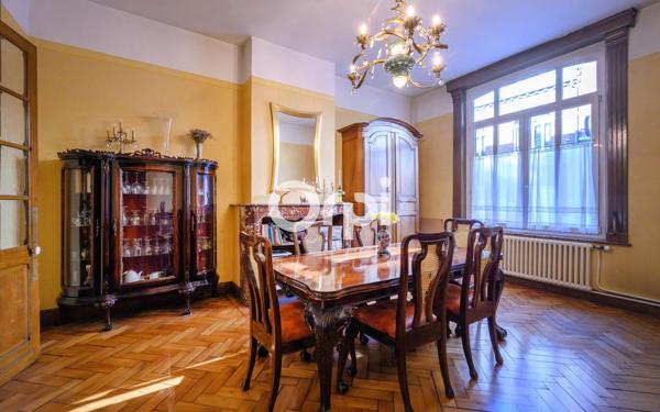 Maison à vendre    8 pièces • 320 m2 Armentières