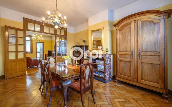 Maison à vendre    8 pièces • 320 m2 Armentières