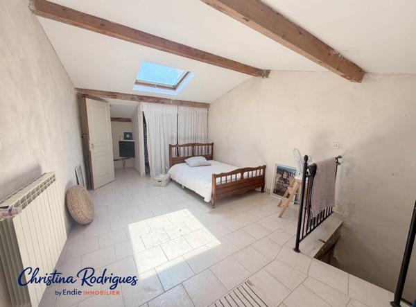 LORGUES MAISON DE VILLAGE T3 AVEC CAVE VOUTEE