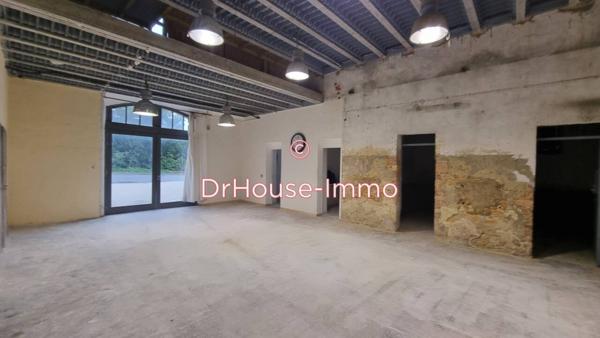 Loft / Atelier à vendre 7 pièces de 230 m²