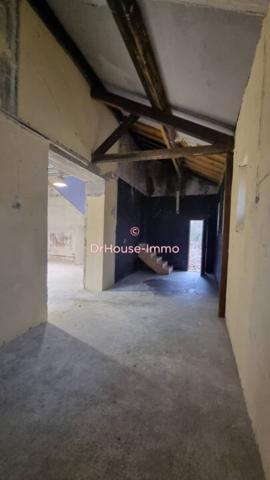 Loft / Atelier à vendre 7 pièces de 230 m²