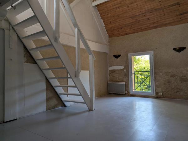 Charmante maison en pierre de caractère avec 3 chambres
