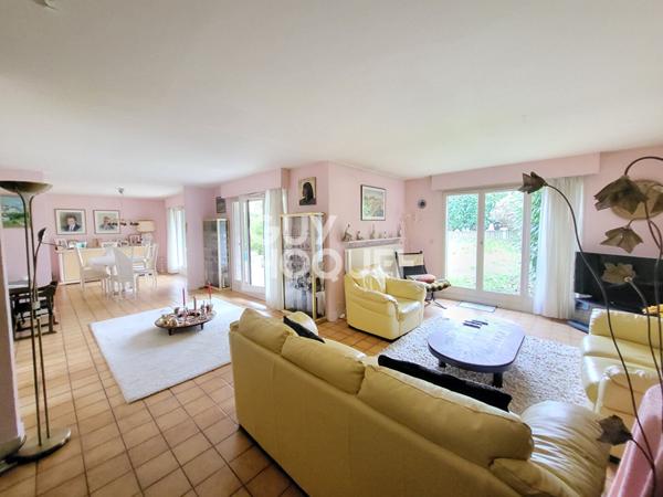 Maison La Celle Saint Cloud - Terrain 474 m²- garage.