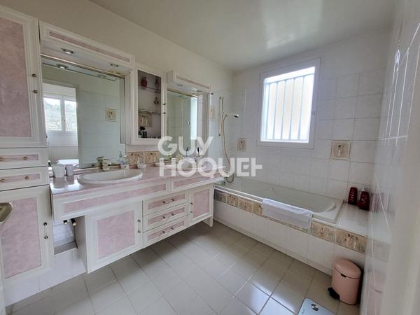 Maison La Celle Saint Cloud - Terrain 474 m²- garage.