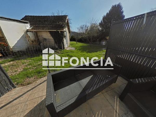 Location Studio 26.29 m² - 3 COUR DU CENTRE Saint Cheron 91530