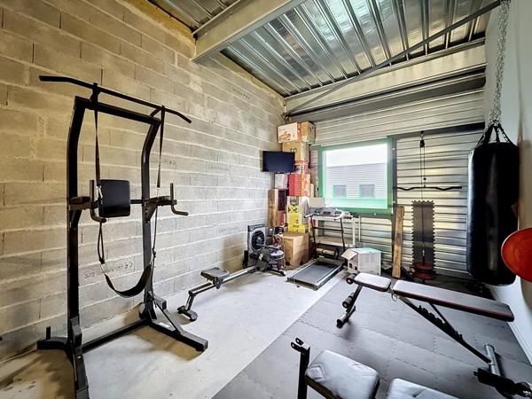 Location Local commercial 230 m2 à Tignieu-Jameyzieu