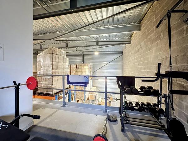 Location Local commercial 230 m2 à Tignieu-Jameyzieu