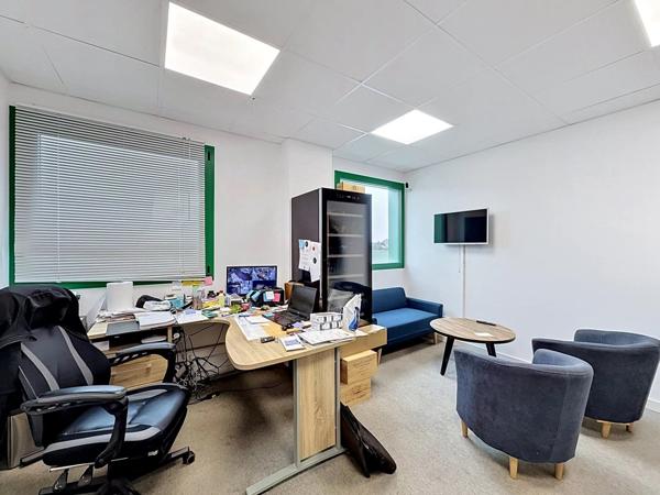 Location Local commercial 230 m2 à Tignieu-Jameyzieu