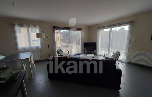 Maison de 84m2 à vendre avec terrasse 3 pièces à Mauves