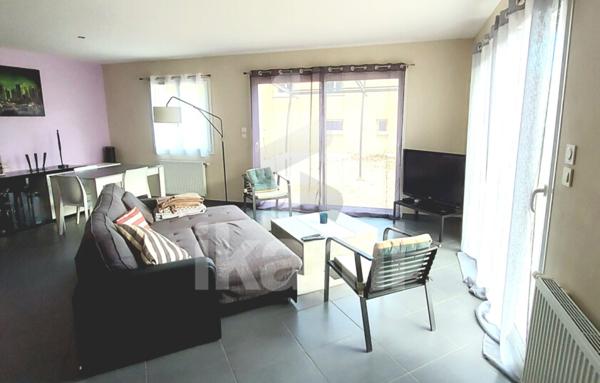 Maison de 84m2 à vendre avec terrasse 3 pièces à Mauves