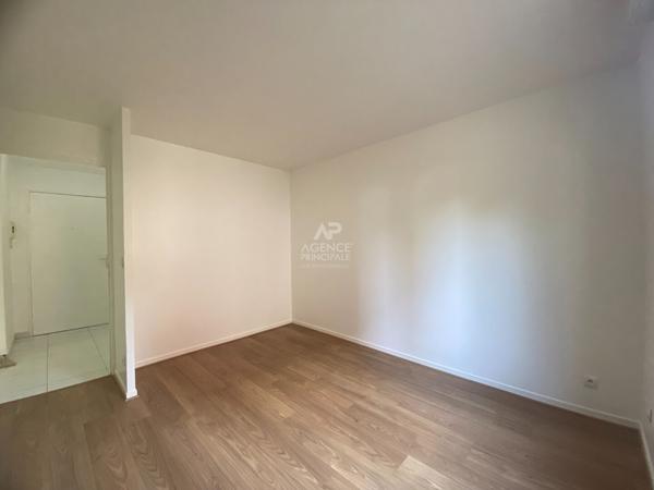 Appartement Cergy 2 pièce(s) 46.39 m2 Loyer 917 €/mois charges comprises **  - Référence  MG11211