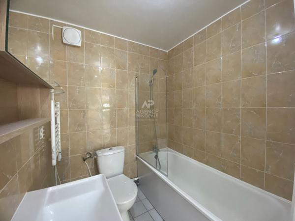 Appartement Cergy 2 pièce(s) 46.39 m2 Loyer 917 €/mois charges comprises **  - Référence  MG11211