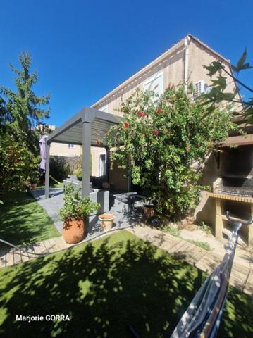 MARSEILLE VILLA T4 SUR 331 M² DE TERRAIN PISCINE GARAGE