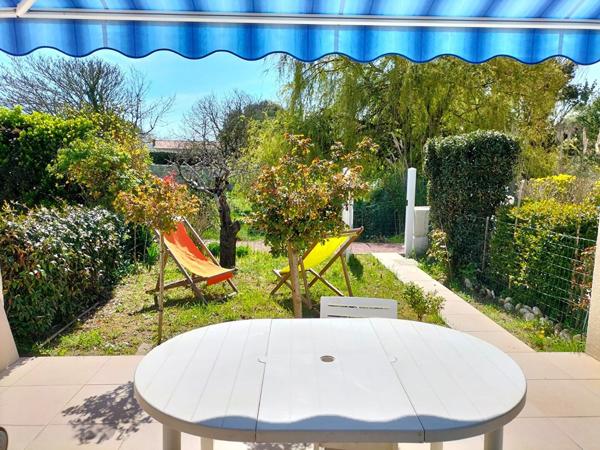 À 400 m de la plage, charmante maison avec jardinet