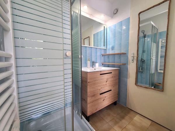 À 400 m de la plage, charmante maison avec jardinet