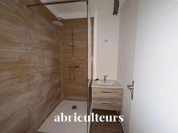 Belle maison de village entièrement rénovée de 80m² à Rognes 13840