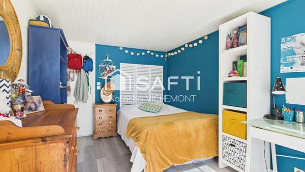 Maison coup de coeur plain pied 3 chambres commerces et collège à pieds