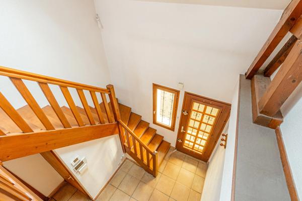 Maison à vendre 6 pièces CESSY (01)