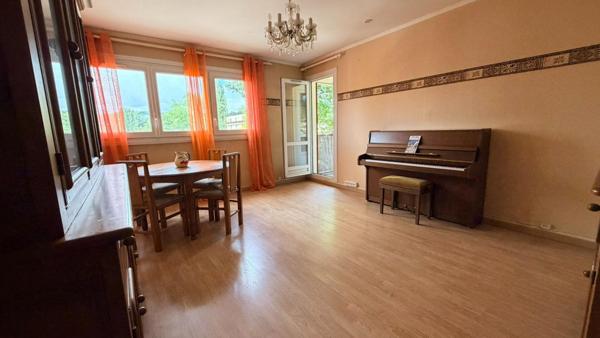 Appartement  3 pièces, 56 m², à 2  pas du centre ville de L Isle Adam
