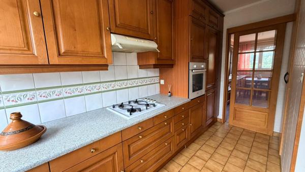 Appartement  3 pièces, 56 m², à 2  pas du centre ville de L Isle Adam