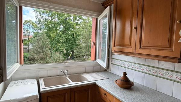 Appartement  3 pièces, 56 m², à 2  pas du centre ville de L Isle Adam