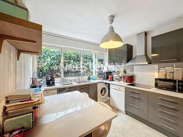 Appartement au Domaine de Bel Abord 3 pieces proches des commerces et du centre ville.