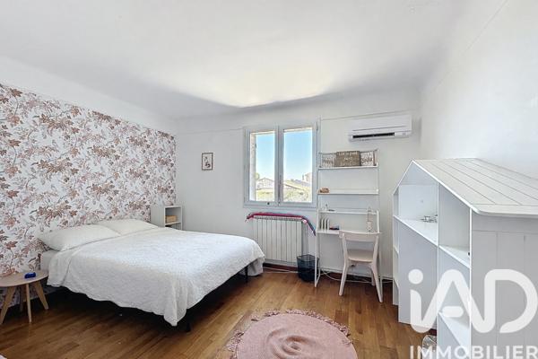 Maison à vendre 11 pièces 399 m² Saint-Saturnin-lès-Avignon