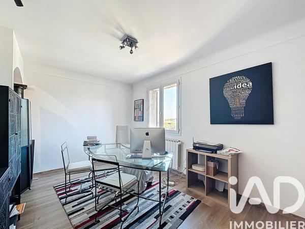 Maison à vendre 11 pièces 399 m² Saint-Saturnin-lès-Avignon