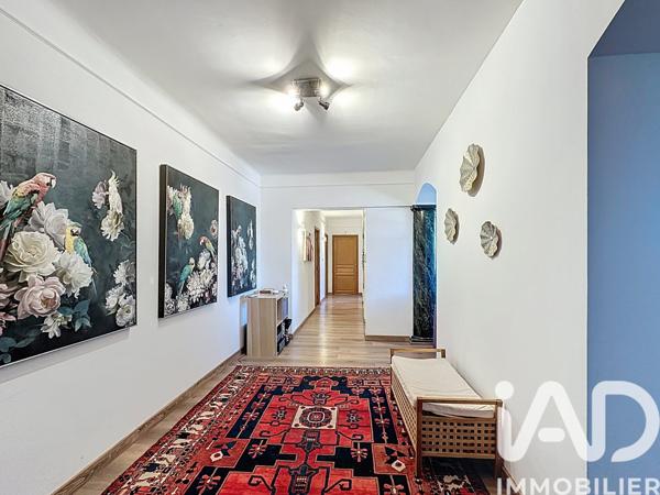 Maison à vendre 11 pièces 399 m² Saint-Saturnin-lès-Avignon