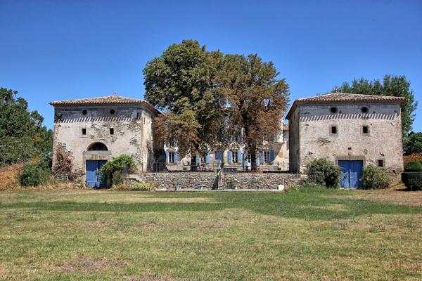 Domaine avec dépendances privatif