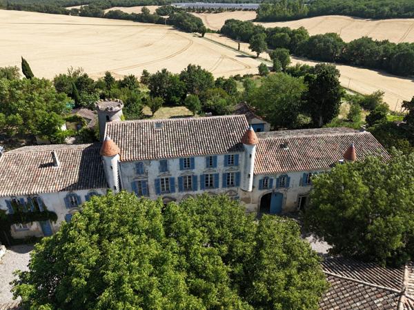 Domaine avec dépendances privatif