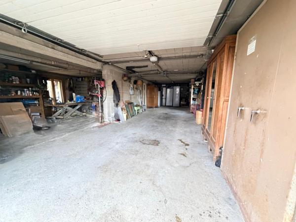 Agréable maison sur sous-sol + garage sur 750 m2