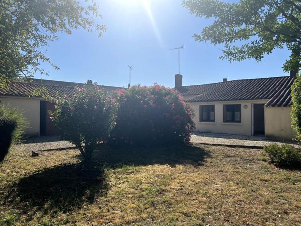 MAISON VENDEENNE A 12 KMS DES PLAGES