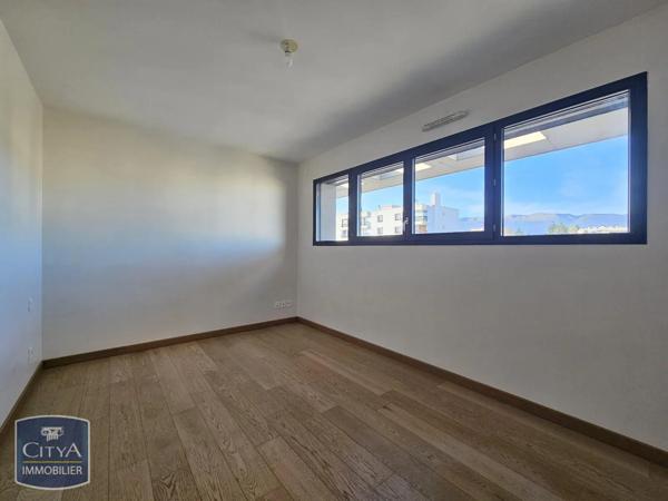 Appartement à vendre 2 pièces 53.57m²