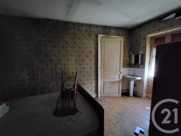 Immeuble à vendre  350 m2 MONTLUCON - 03