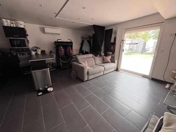 Gignac-la-Nerthe (13180) Petite maison 3 pièces dans une impasse