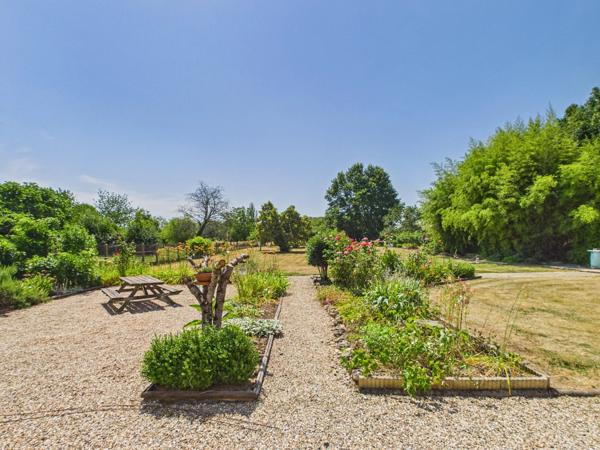 Jolie maison de plain-pied avec 3 chambres et garage