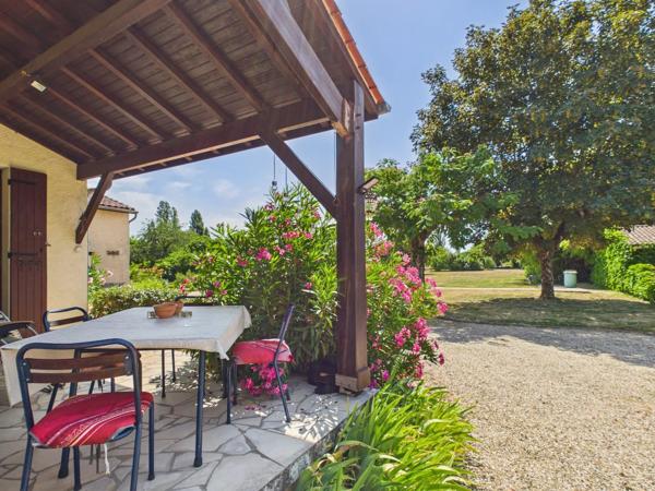 Jolie maison de plain-pied avec 3 chambres et garage