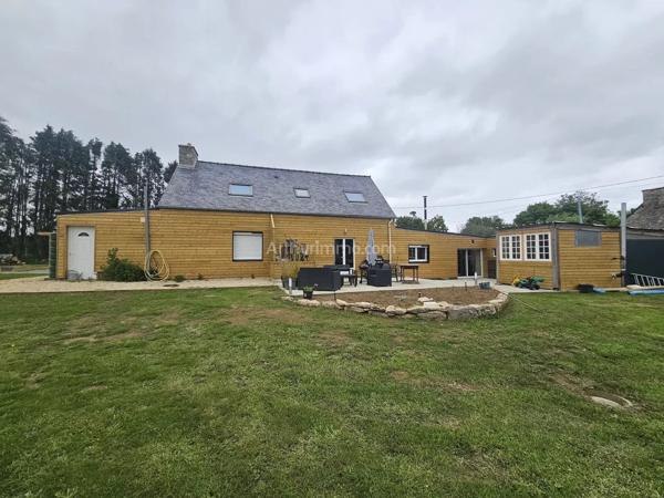 Vente                                                      Maison
                        
                     5 pièces                      129 m2                     à Plésidy