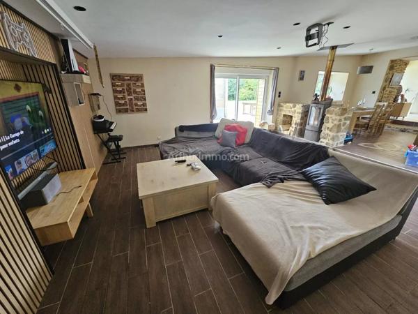 Vente                                                      Maison
                        
                     5 pièces                      129 m2                     à Plésidy