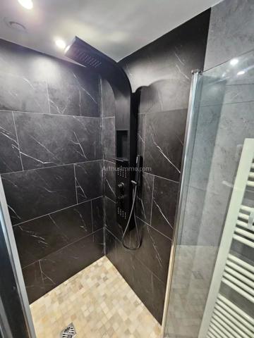 Vente                                                      Maison
                        
                     5 pièces                      129 m2                     à Plésidy