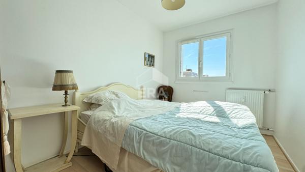 A VENDRE DANS RESIDENCE AVEC ASCENSEUR APPARTEMENT T4  AVEC CAVE ET  DEUX PARKING COUVERT